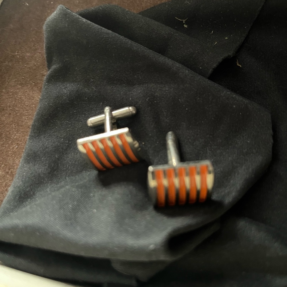 CUFFLINKS